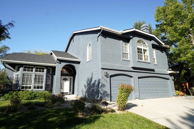 Building Photo - 2747 E Migratory Dr