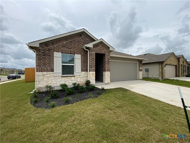 Building Photo - 140 Oak Meadows