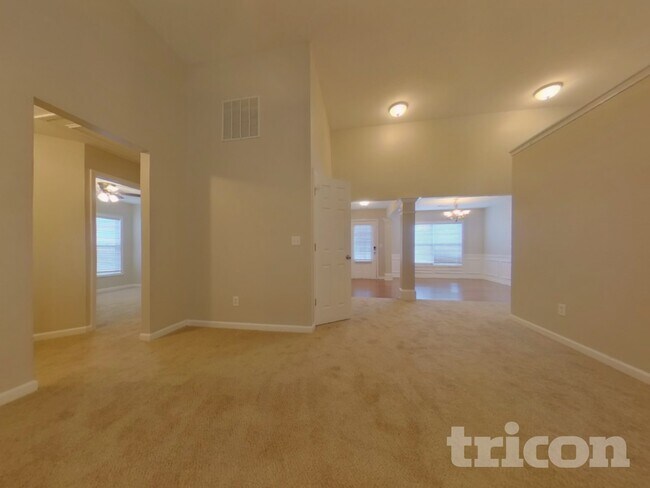 Photo - 1187 Balvaird Dr SE