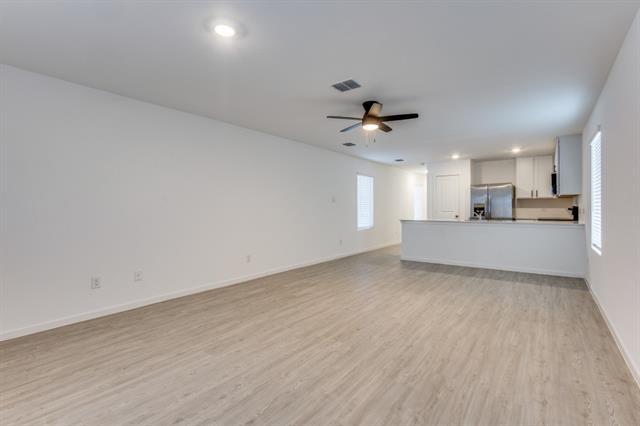 Photo - 914 Blue Heron Dr