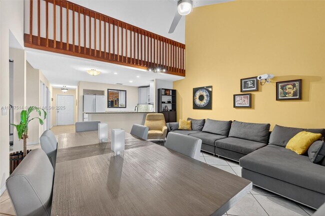 Photo - 616 Woodgate Ln