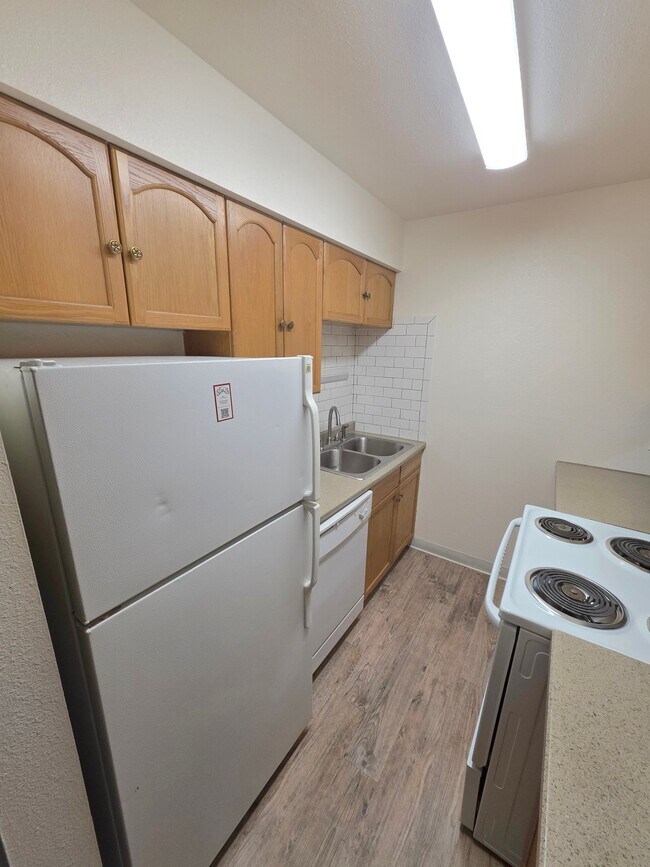 Photo - 6090 Olde Wadsworth Blvd Unidad 22