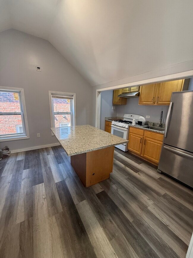 Building Photo - 915 Westfield Ave Unit #2