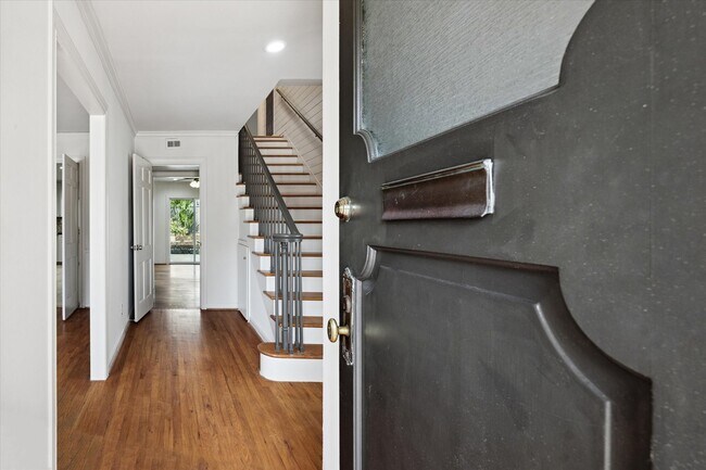 Photo - 2506 Avalon Pl