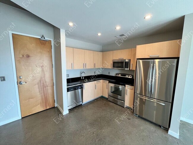 Photo - 600 12th Ave S Unit #912