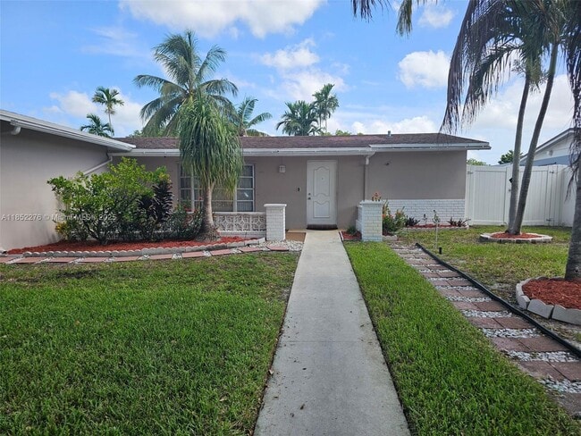 Building Photo - 9431 NW 23rd St Rental