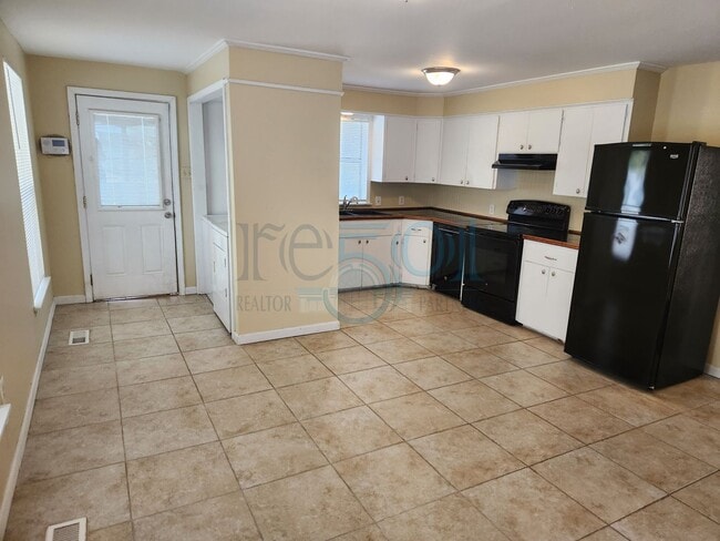 Building Photo - **COMING SOON**