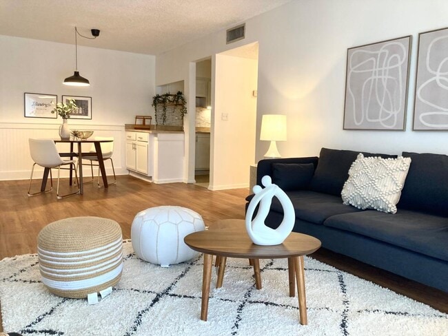 Photo - 6519 W Newberry Rd