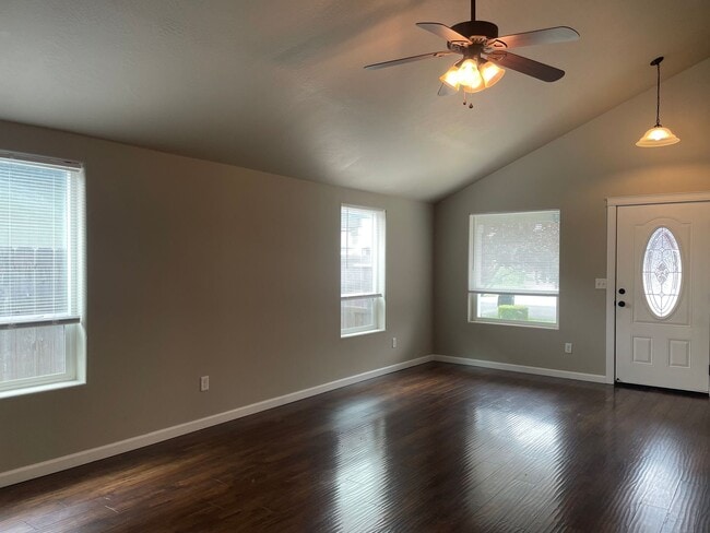 Photo - Beautiful 3 Bedroom 2 Bath Home Located in a Nice Medford Neighborhood