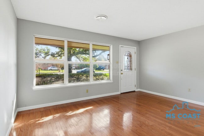 Photo - 339 Hilton Ave