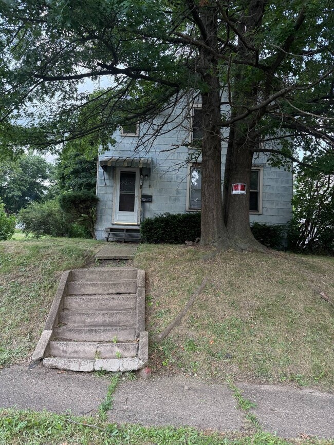 Building Photo - 806 Milner St Rental
