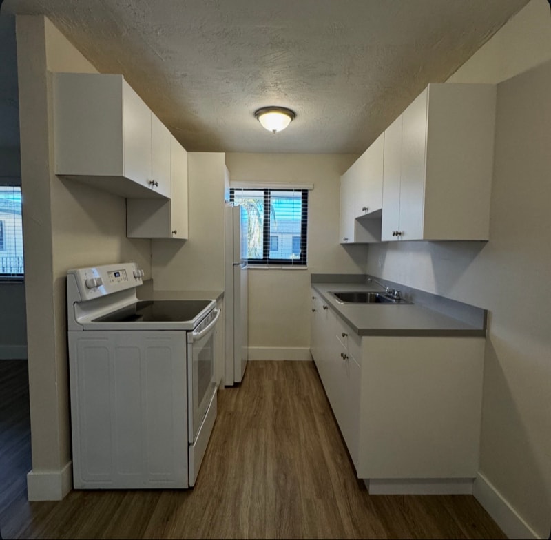 Photo - 1310 W 29th St Unit 32