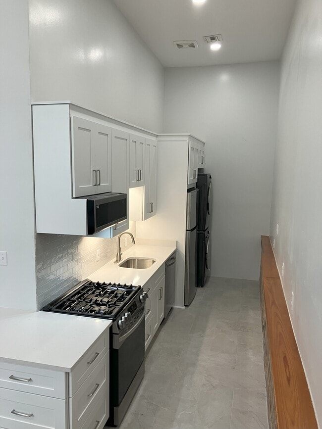 Modern new kitchen - 2039 Valence St Unit 2039 Valence Street Rental