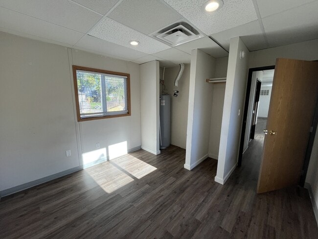 Photo - 369 Gladstone St