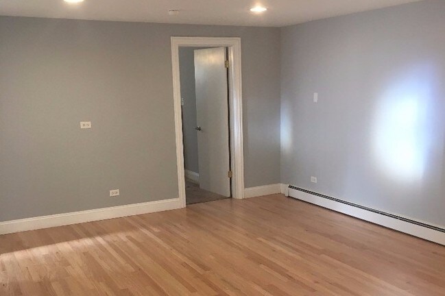 5919 W 63rd St Unit 1C