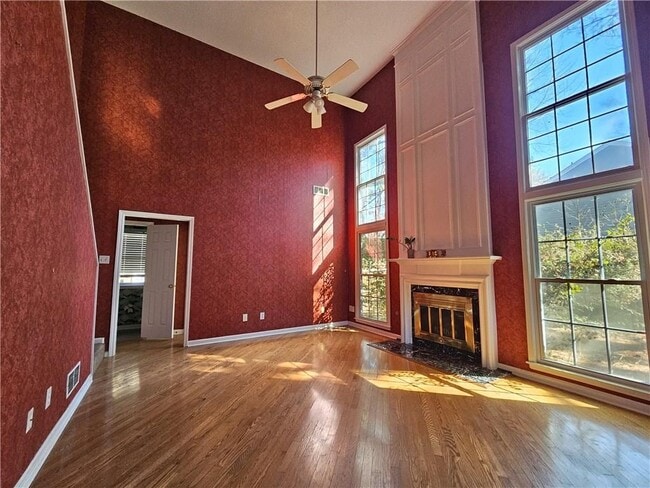 Photo - 2825 Binghampton Ln