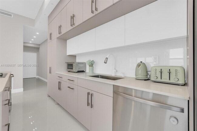 Photo - 18011 Biscayne Blvd Unit PH04