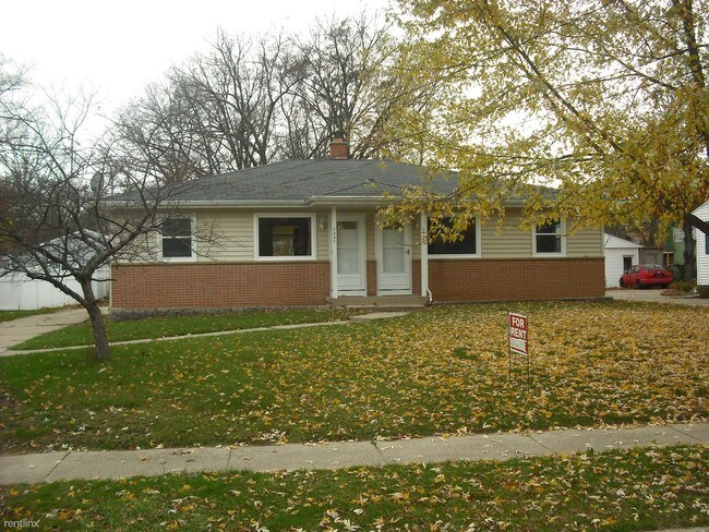 2 br, 1 bath Duplex - 3995 Groveland Ave SW - 2 br, 1 bath Duplex - 3995 Groveland Ave SW Townhome