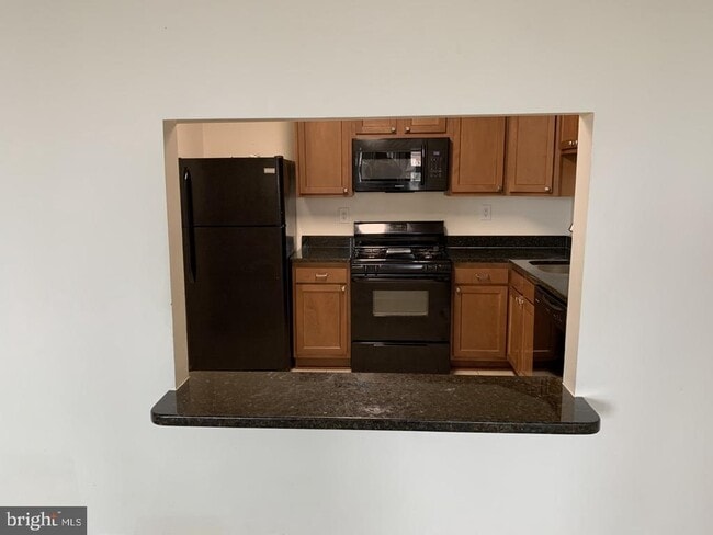 Building Photo - 3701 S George Mason Dr Unit 710N