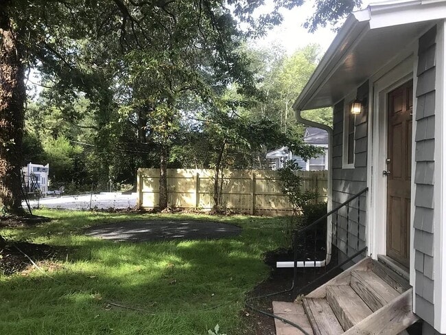 Photo - 3816 The Plaza