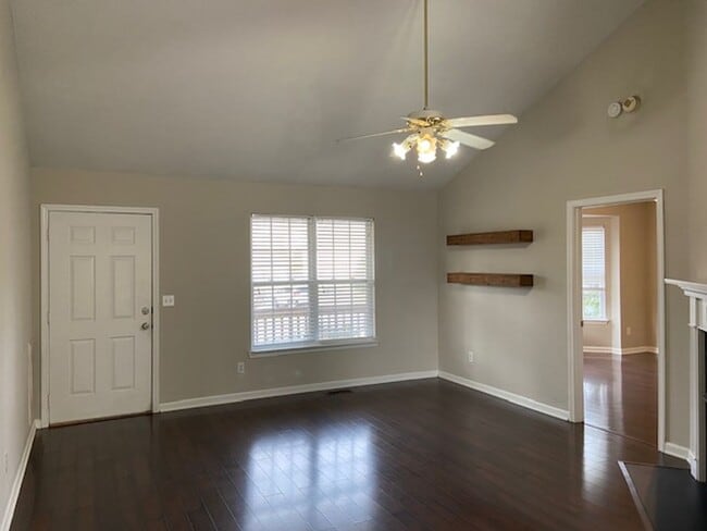 Photo - Single Family Home just 20 mins from Downtown Nashville!