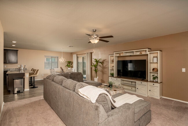 Photo - 1547 E Inouye Dr