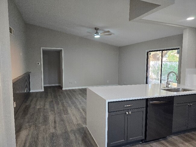 Photo - 4216 Malone Ave