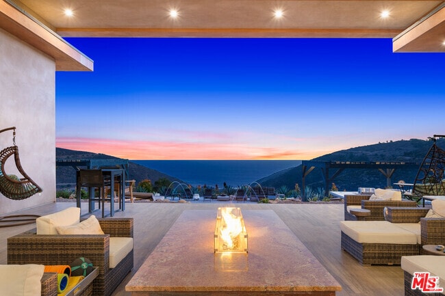 Building Photo - 10715 Yerba Buena Rd Rental