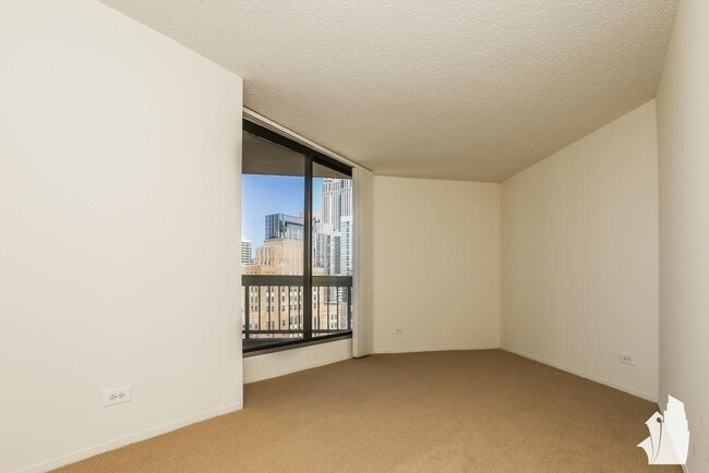 1 bedroom in Chicago IL 60654 - 1 bedroom in Chicago IL 60654 Condo Unit 1-0907