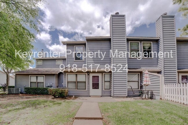 Building Photo - Beautiful 3 Bedroom, 2.5 Bath Condo in Canterbury!