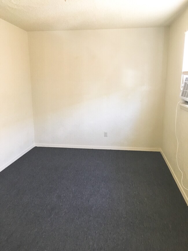 Photo - California Apartments