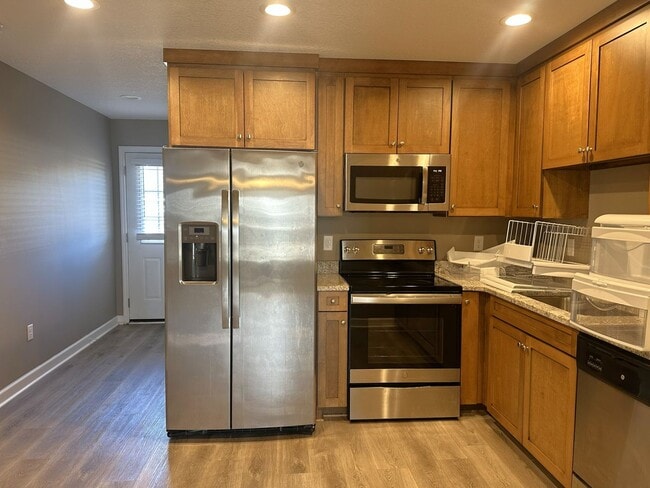 Photo - 419 Peters St