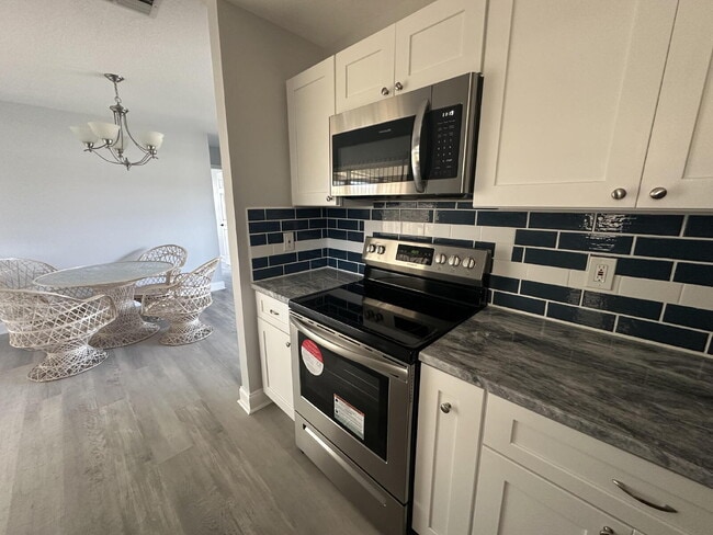 Photo - Charming 2-Bed, 2-Bath Retreat in Port Charlotte!