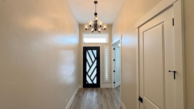 Photo - Solar Home For RENT!!!