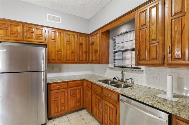 Photo - 8945 Camfield Way St