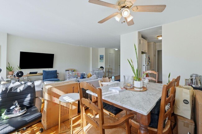 Photo - 225 St Pauls Ave Unit 2C