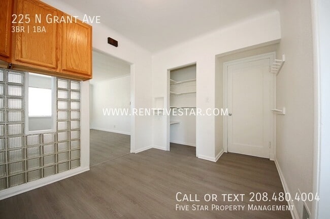 Photo - 225 N Grant Ave