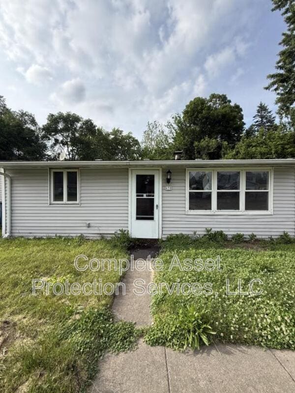 Building Photo - 430 Woodlawn Ave