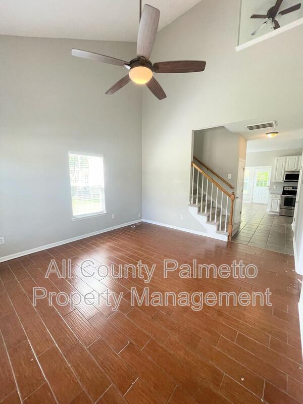 Photo - 142 Black River Dr