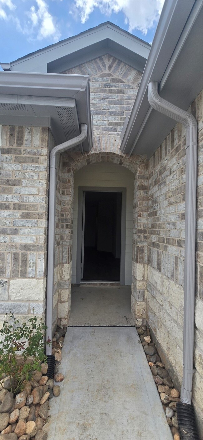 Photo - 3046 Lake Crest Dr