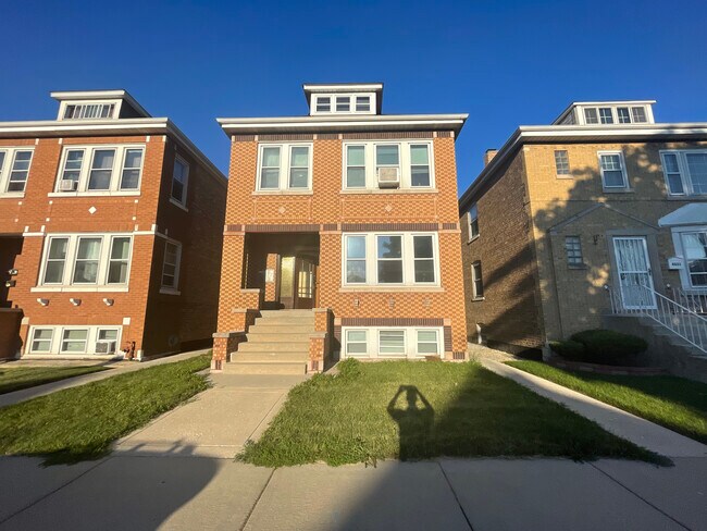 Photo - 4829 S Tripp Ave Unit 2R