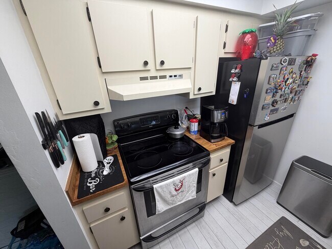 Photo - 7161 Golf Colony Ct Unidad 201