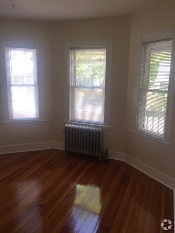 Building Photo - 33 Newhall St Unit 2 Rental