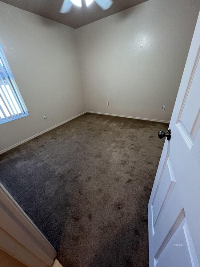 Photo - 708 W 4th St