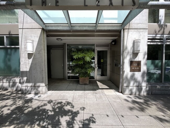 Photo - Top-Floor Pearl District Condo with Floor-to-Ceiling Windows, Courtyard Views & In-Unit Washer/Dryer