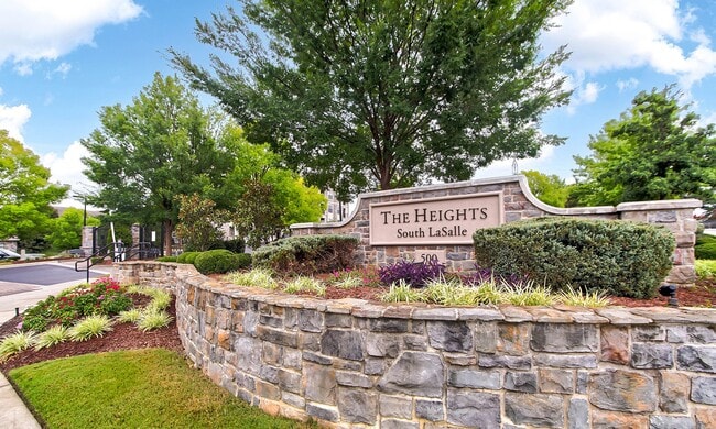 Photo - Heights Lasalle Apartamentos