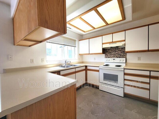 Photo - 3026 W Villard St