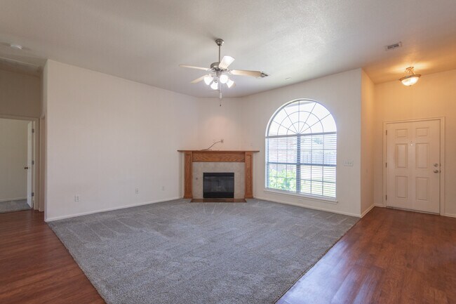 Photo - 17405 Bronze Ln