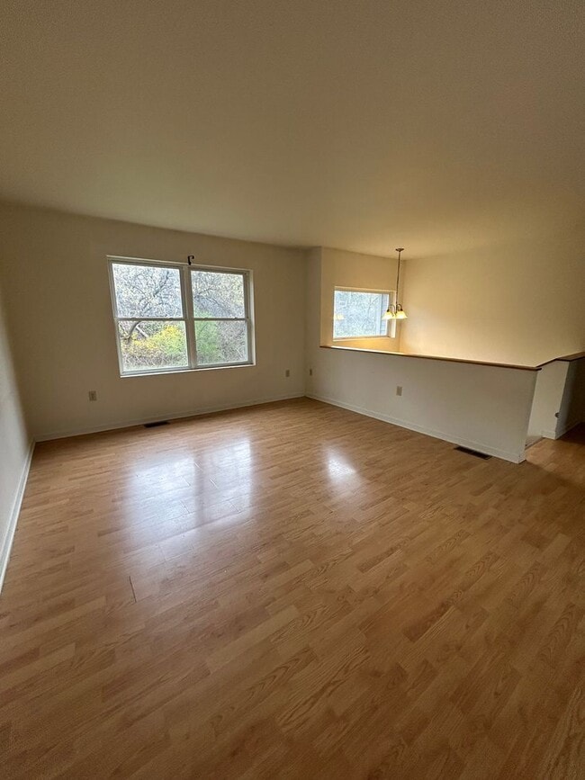 Photo - 3 bed, 3 bath House