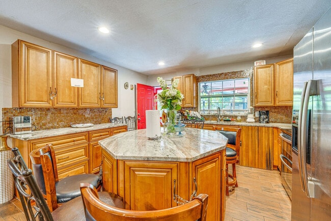 Photo - 281 W 18th St Unidad SI ID1545859P